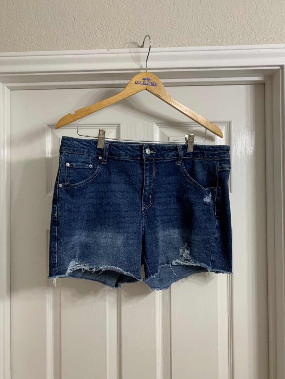 No Boundaries Brand Denim Shorts, Size (17) Juniors